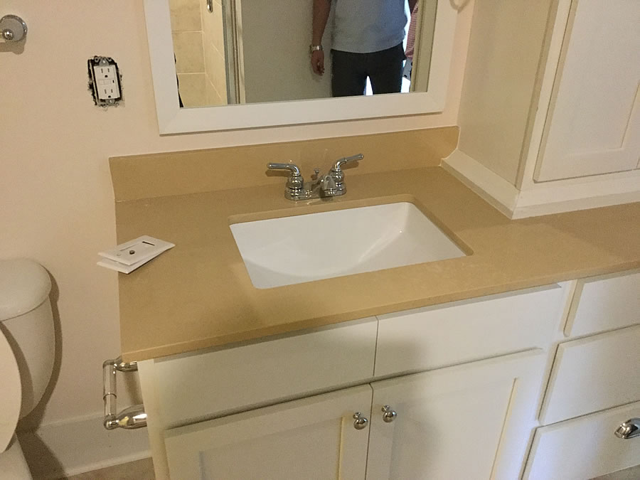 美國北卡哈利克萊斯特多戶住宅