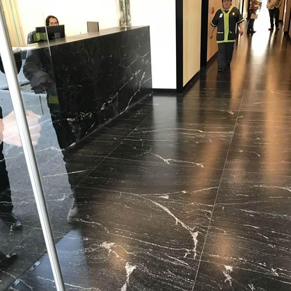 墨西哥公寓樓臺面板工程