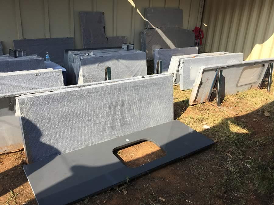 美國北卡哈利克萊斯特多戶住宅