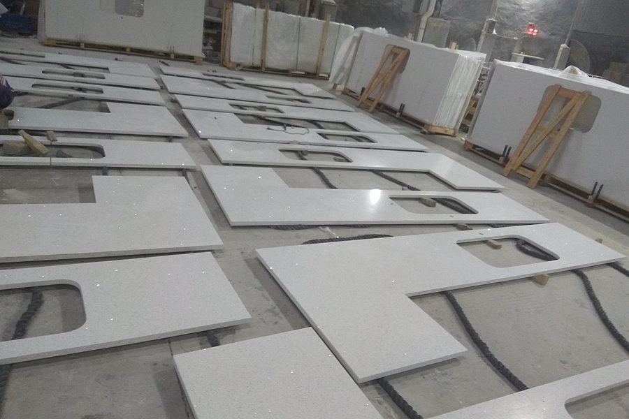 Polar White Quartz Surface