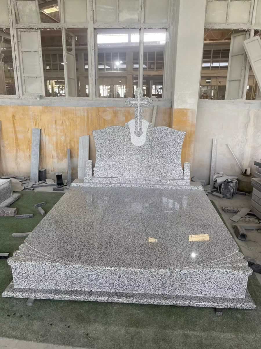 Romania Tombstone-01