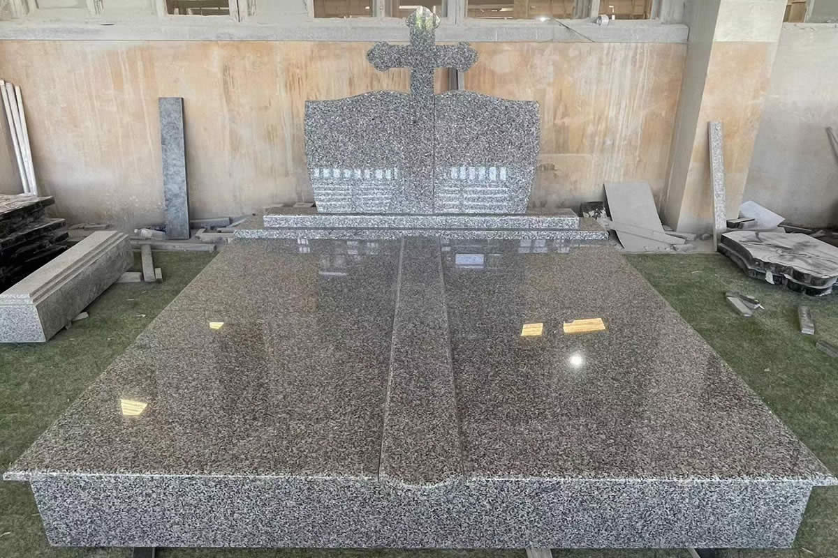 Romania Tombstone-01