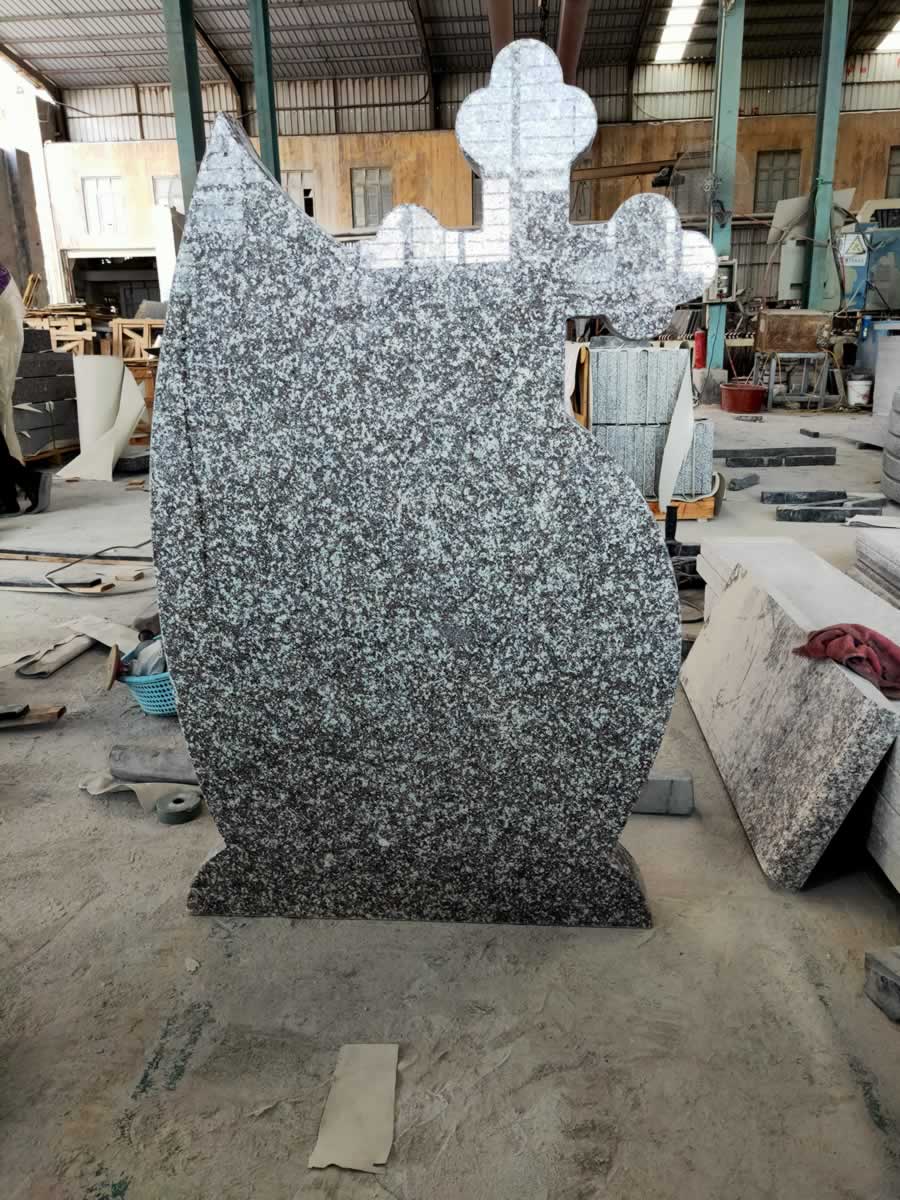 Romania Tombstone-02