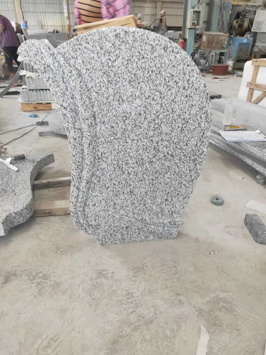 Romania Tombstone-02