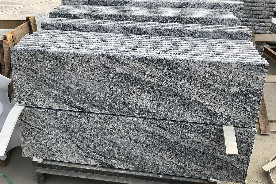 Santiago Viscont White