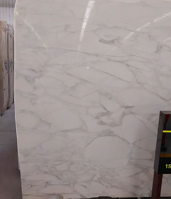 Calacatta Cremo